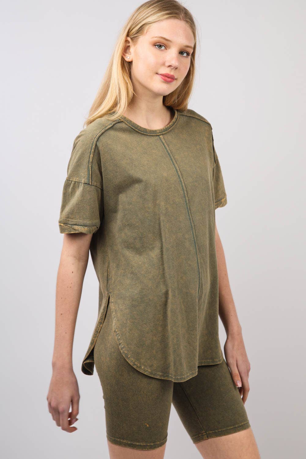 Stretchy Knit Activewear Top & Shorts